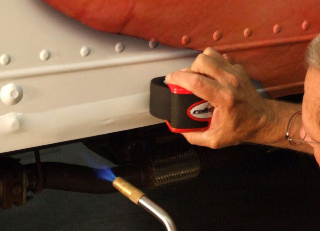 Vehicle Wrapping Tips Wrapping Around Rivets Digital Print Media